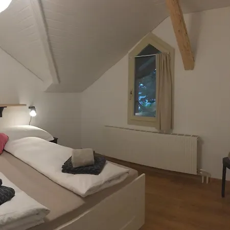 Apartment B3 Gsteigwiler
